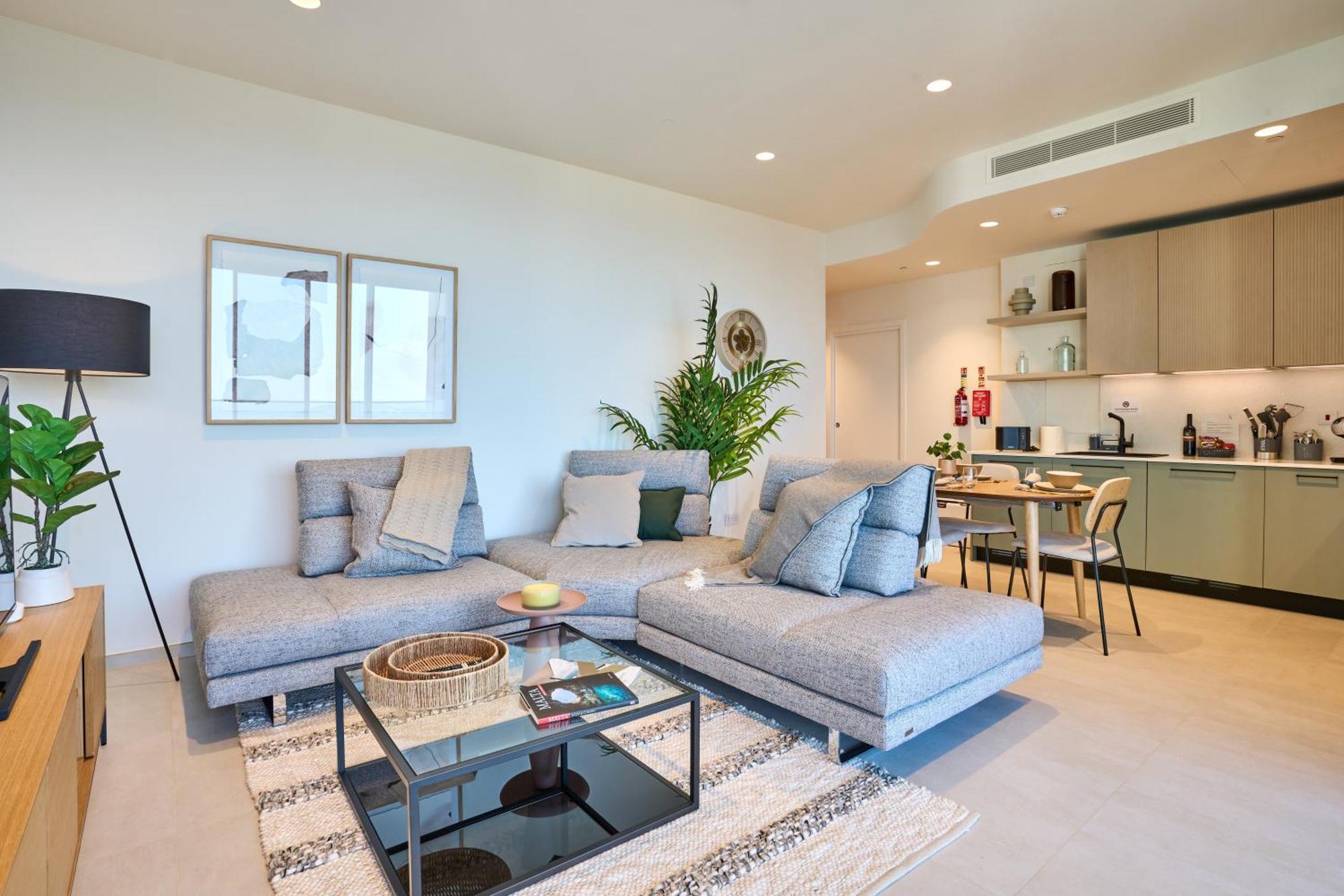 Enchanting One-bedroom On 25th Floor Saint Julian's
