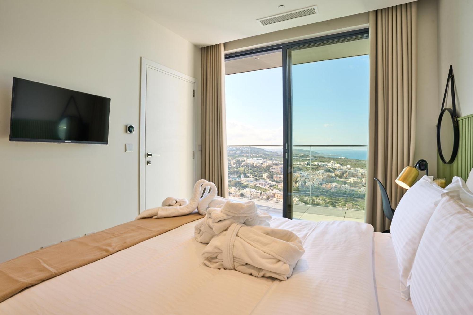 Enchanting One-bedroom On 25th Floor Apartment